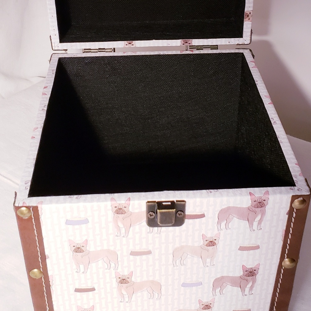 New Milly Green French Bulldog Box.
